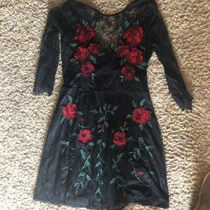Black lace express dress